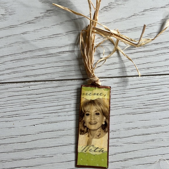 Barbara Walters Brass Bookmark - Picture 4 of 4